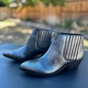 Chinese Laundry Metallic Lea Silver Farrah Booties